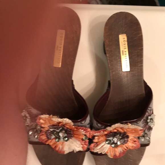 Louis Vuitton platform wedges - Picture 2 of 5